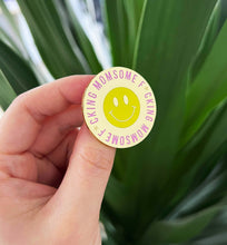Lade das Bild in den Galerie-Viewer, F*CKING MOMSOME - Brosche Pin