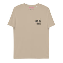 Lade das Bild in den Galerie-Viewer, L❤️VING THIS MOMLIFE - T-Shirt UNISEX BIO (mehr Farben)